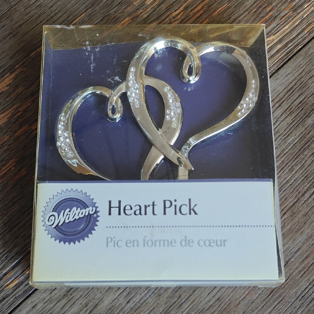 Wilton Double Heart Pick decorative topper used for cakes, floral